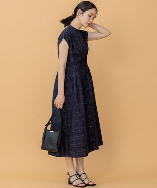 組曲 S ラメシアーチェック ワンピース ネイビー系3