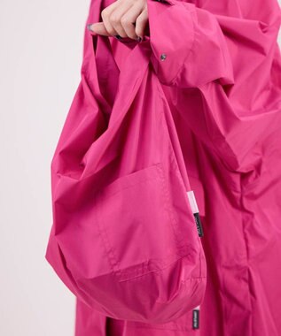 AURORA 【 JILL STUART（ジル スチュアート）】収納袋付きレインポンチョ フューシャピンク