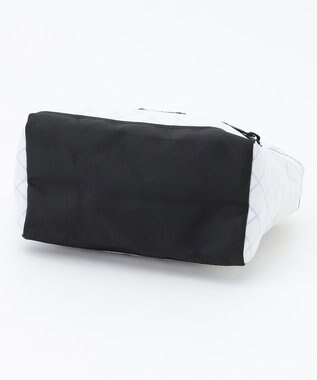 JOSEPH ABBOUD MOUNTAIN 【リサイクル素材・ハンドメイド生産】flowfold - Odyssey Crossebody 3L ショルダーバッグ ホワイト系