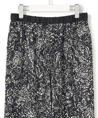 23区 L 【洗える】アンティークフラワープリント ワイド パンツ ブラックベース