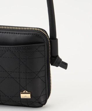 LA BAGAGERIE 【レザー×ステッチ】スクエアマルチポシェット ブラック