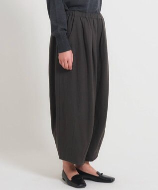 muuc 〈軽やかな尾州産リネンウール〉裾タックワイドパンツ  ロングシーズン 秋冬春 ウエストゴム有り ゆったりシルエット セットアップ可能  裏地有り ブラウン