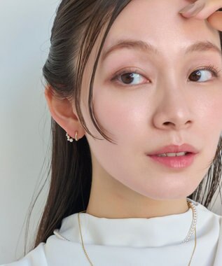 Phoebe 【痛くないシリーズ】ミルキーウェイパールフロートライトフィットイヤリング　ゴールド ゴールド