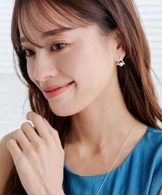 Tiaclasse 【金属アレルギー対応】トライアングルパールピアス シルバー