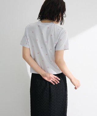 Green Parks ・ＤＯＵＢＬＥ　ＦＬＡＧＳ　ハート総柄刺繍ＴＥＥ Light Gray