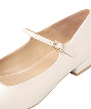 YECCA VECCA メリージェーンストラップパンプス Ivory