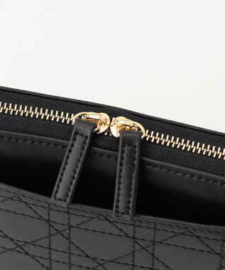 LA BAGAGERIE 【レザー×ステッチ】スクエアマルチポシェット ブラック