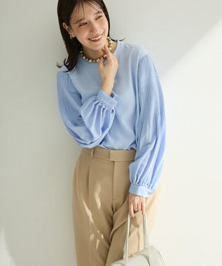 Green Parks Ｏ．袖プリーツブラウス