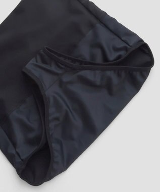 San-ai Resort（三愛水着楽園） 【San-ai Resort×PEACH　JOHNコラボ】【ナイスバディ水着】フリルワイヤービキニ　9M・11L　【San-ai Resort（サンアイリゾート）】 ブラック