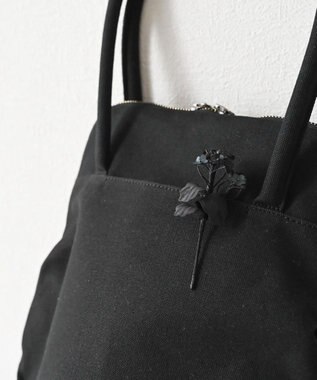 AND WOOL 〈繊細で深みがある色合いの上品小物〉菜の花ブローチ ブラック