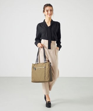 LA BAGAGERIE コーデュラ×リサイクルレザー　スクエアトート ベージュ