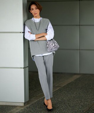 23区 【CLASSY.12月号掲載】TRストレッチギャバ テーパード パンツ グレー