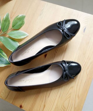 Pointer 日本製 本革リボン付きラウンドトゥパンプス ブラック×ブラック(エナメル)