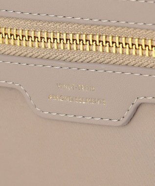 23区 【撥水加工/Oggi3月号掲載】ナイロン ショルダーバッグ ベージュ系