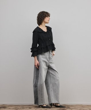 GRACE CONTINENTAL エンブロイダリーフリルブラウス ブラック