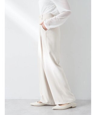 earth music&ecology タックストレートパンツ Ecru