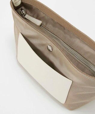 TOPKAPI 【Breath TOPKAPI sis】【WEB限定】ナイロン レザーポケット ミニ ショルダーバッグ 軽量 / CALM カーム　 ベージュ