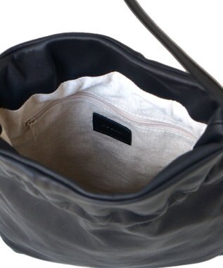 FOLNA RD ソフトレザー巾着ショルダーバッグ ブラック