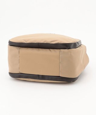 Y'SACCS シンプルスマートリュックサック ベージュ