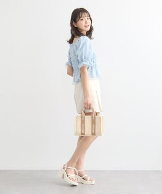 earth music&ecology フラワー刺繍シャーリングプルオーバー Sax