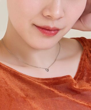 Phoebe 【金属アレルギー対応】スリークハートネックレス　シルバー/サージカルステンレス シルバー