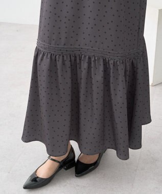 earth music&ecology アソートサテンキャミワンピース ドットグレー