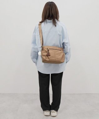 ACE BAGS & LUGGAGE kanana project collection タッセル-e ショルダーバッグ 横 68872 ベージュ