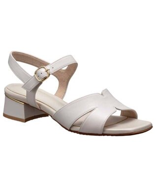 REGAL FOOT COMMUNITY 【ビューフィット】A68Y ストラップサンダル アイボリー