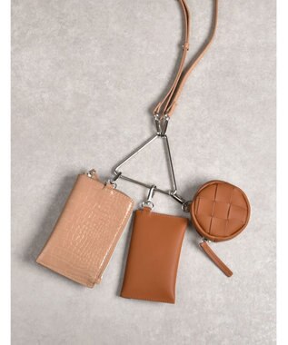 LA BAGAGERIE 【MONICA】トライアングルマルチショルダーバッグ キャメル