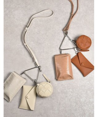 LA BAGAGERIE 【MONICA】トライアングルマルチショルダーバッグ キャメル