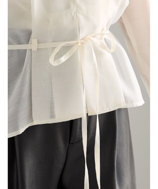 Te chichi ナローリボンシアーペプラムブラウス《2025Autumn catalog vol.2 item》 オフホワイト