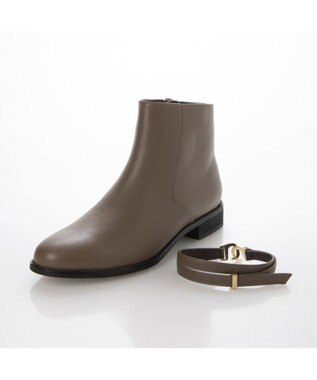 ing <ing>ベルトデザインフラットショートブーツ オーク