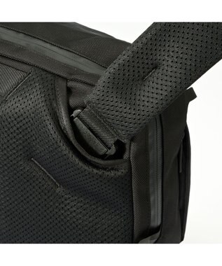 ACE BAGS & LUGGAGE ace. ラグレンティスクロスX ショルダーバッグ A4/13.3インチPC収納 高強度 高撥水 軽量 20066 エース ブラック