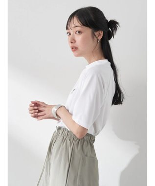 earth music&ecology スポーティー刺繍ロゴＴ Off White