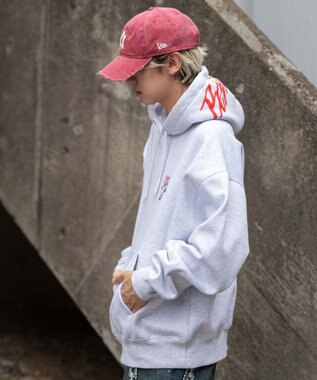 WEGO 【ユニセックス着用ITEM】別注BENDAVISグラフィックプルパーカー アッシュグレー