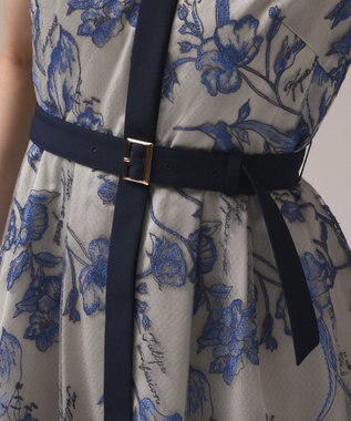 GRACE CONTINENTAL フラワー刺繍ボウタイドレス ブルー