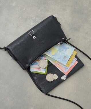 IACUCCI アバ ウォレットショルダー CERVO ブラック