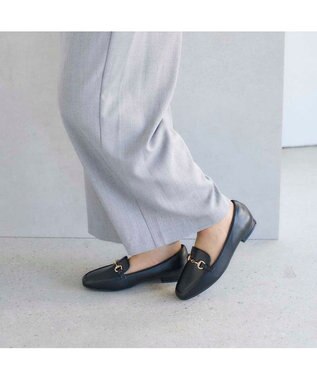 MODE ET JACOMO <noyau>スクエアトゥビット付きヒールローファー ブラック