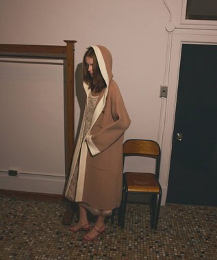 GRACE CONTINENTAL ラインフードリバーコート キャメル