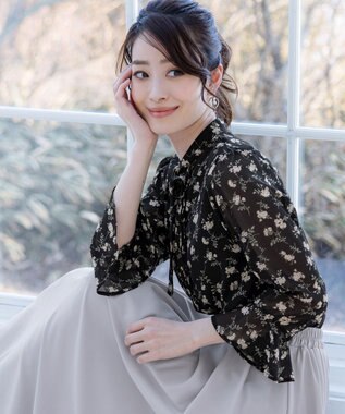 Tiaclasse 【新色追加・洗える】フレアスリーブ花柄リボンブラウス ブラック