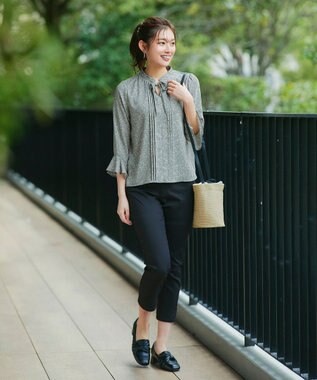 Tiaclasse 【新色追加・洗える】フレアスリーブ花柄リボンブラウス ライトグリーン