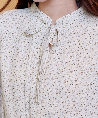 Tiaclasse 【新色追加・洗える】フレアスリーブ花柄リボンブラウス ホワイト