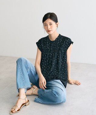YECCA VECCA ドット柄ギャザーブラウス Black