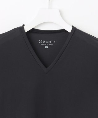 23区GOLF 【MEN】【吸水速乾/UVケア】30デニール 無地Vネックインナーシャツ ブラック系