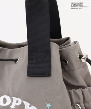 Y'SACCS SNOOPYデザイン 2way巾着トート(クッキー） グレー