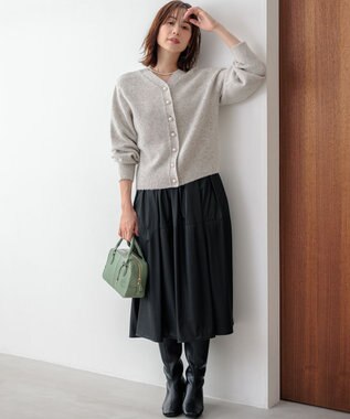 組曲 レザーライクライト タックギャザースカート ブラック系