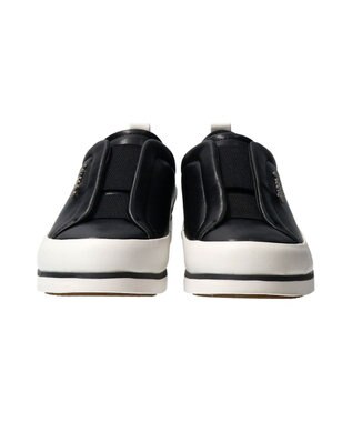 INTER-CHAUSSURES 【BUSSOLA】撥水フラットスリッポンスニーカー ブラック