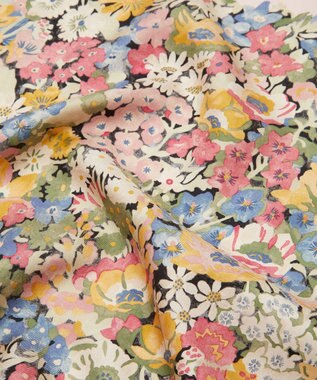 LIBERTY. ウォーターカラー ソープ シルクスカーフ 45 ピンク