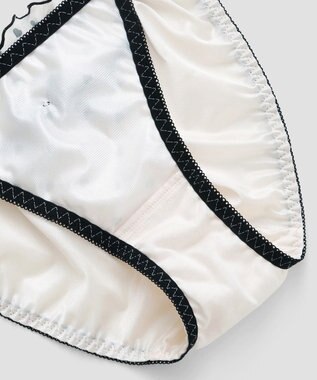 San-ai Resort（三愛水着楽園） 【WEB限定】フェミニンプティハートブラジャー＆ショーツセット 【northerly】 ホワイト