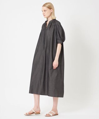 BEIGE， POMEGRANATE / ギャザーワンピース Chambray Black